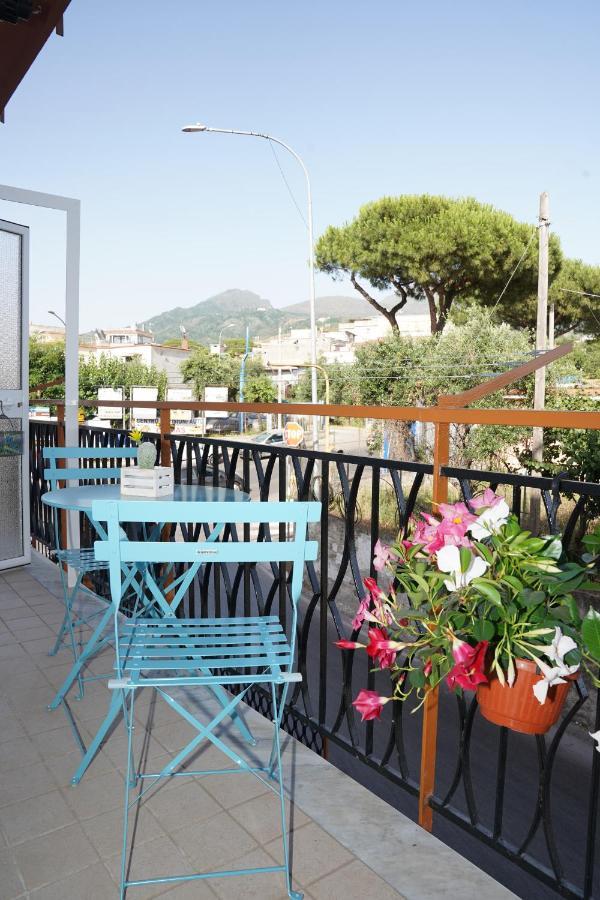 Vesuvius' Lovely Inn Эрколано Экстерьер фото